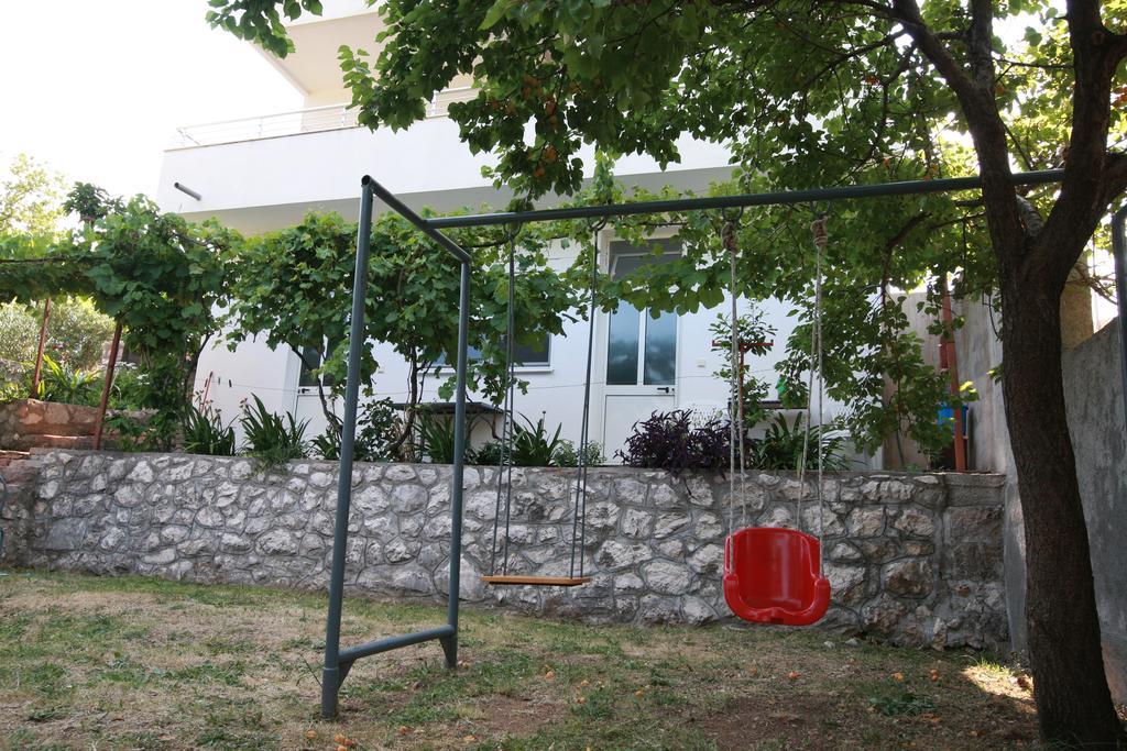 Guest house Ugljevarevic Budva