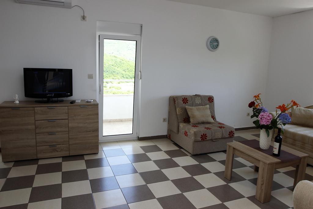 Guest house Ugljevarevic Budva